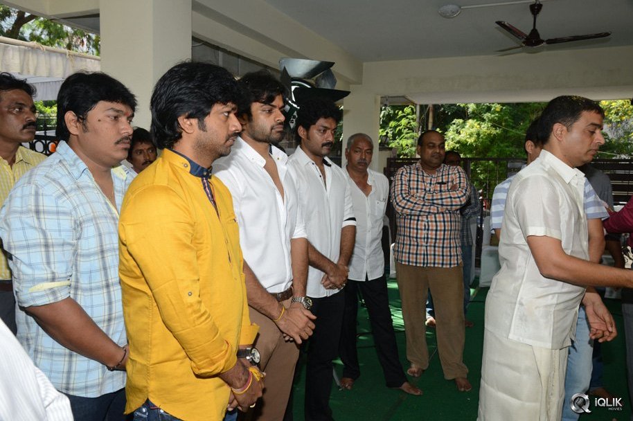 Supreme-Movie-Opening